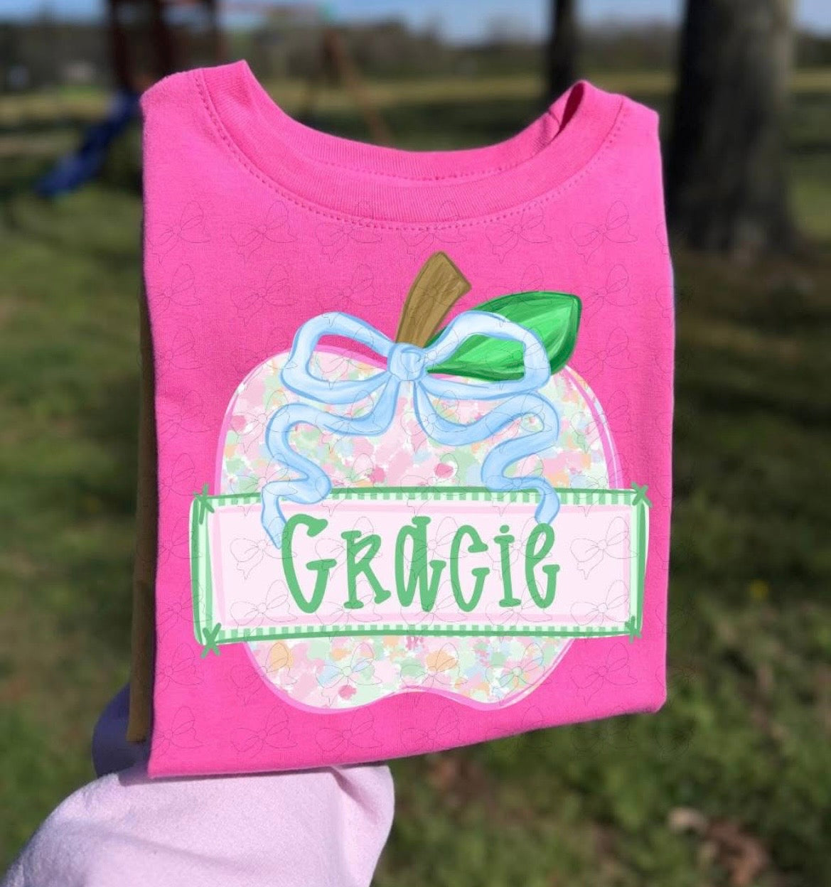 Apple name tee