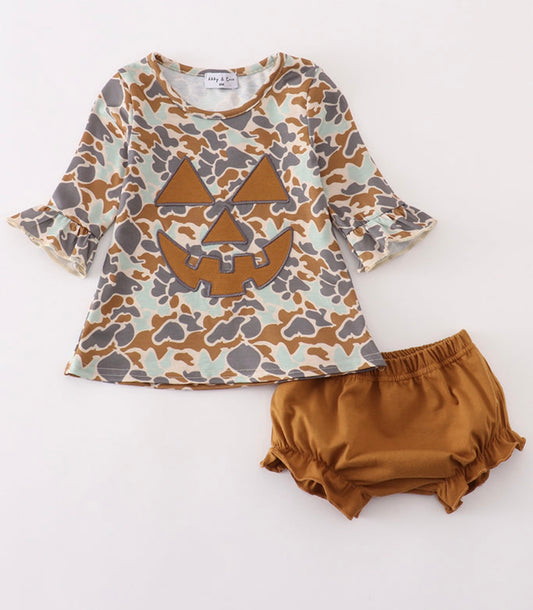 Camo girls pumpkin bloomer set